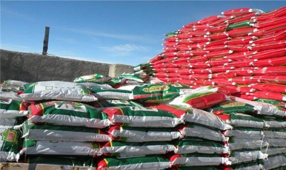 حکایت کشاورزان لارستانی از خرید کودهای شیمیایی/ عرضه اجباری پتاسه با اوره