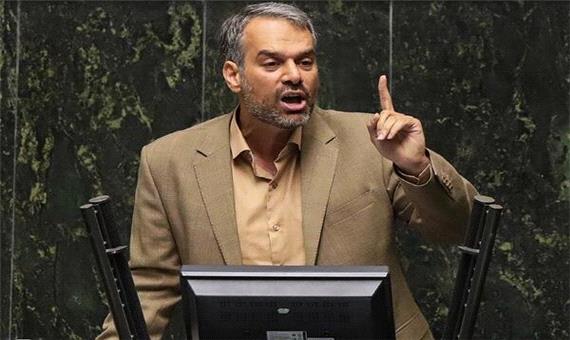 رشیدی‌کوچی: چرا خودروهای تولید داخل را 3 برابر قیمت آن به مردم می‌فروشیم؟