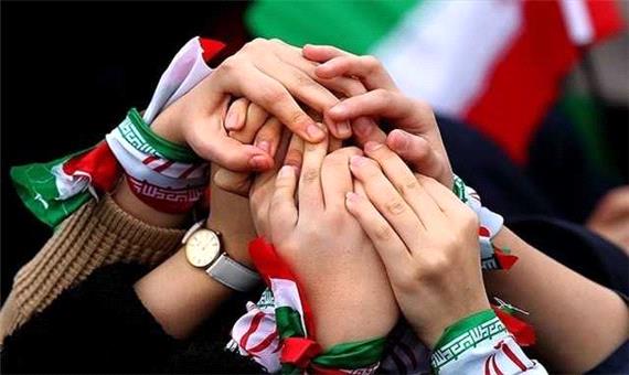مردم با حضور در راهپیمایی 22 بهمن پشتیبانی خود را از نظام نشان می‌دهند