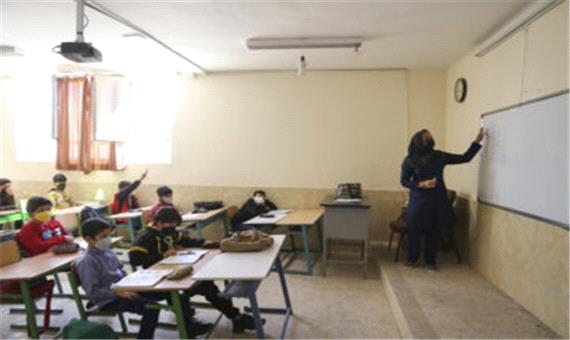 معلمان نمونه استان فارس ، آفرینشگران جلوه‌های ایثار