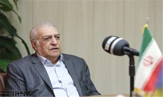 زرین چنگ ، مرد مو نقره ای مطبوعات ما ، روزنامه نگاری از جنس شعر ، موسیقی و ادبیات