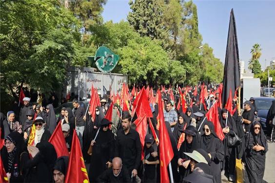 آغاز مراسم پیاده روی جاماندگان اربعین حسینی در شیراز