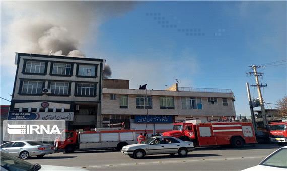 ساختمانی مسکونی-تجاری در شیراز آتش گرفت