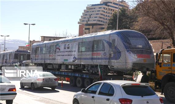 پنج واگن قطار ساخت داخل برای تجهیز مترو وارد شیراز شد