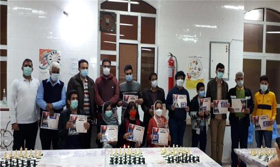 مسابقات استانی شطرنج در کازرون فارس برگزار شد