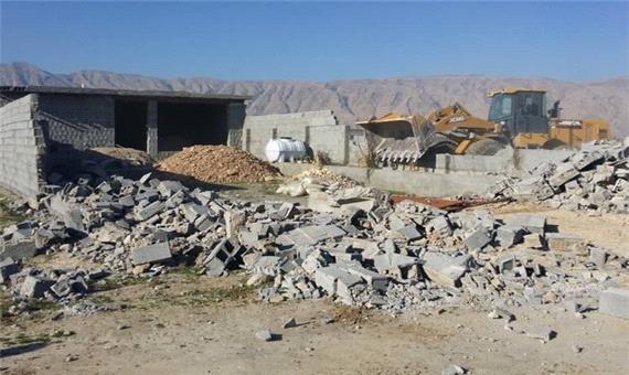 تخریب 10 مورد ساخت و ساز غیر مجاز در کازرون