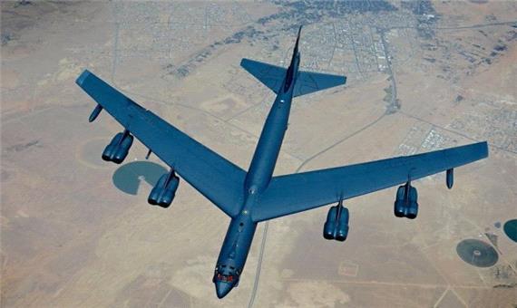 پرواز 2 بمب افکن‌ راهبردی آمریکا بر فراز خلیج فارس