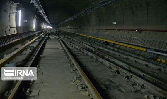 ابهامات پیرامون ساخت خط دوم قطار شهری شیراز باید رفع گردد