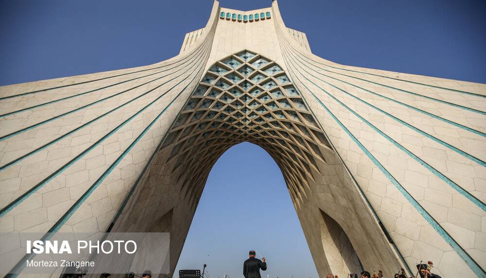 کیهان: کنسرت سیاسی‌تان اگر تمام شد کمی به فکر معیشت مردم باشید