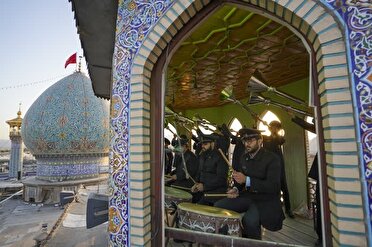 حرم شاهچراغ  (ع) غرق در شادی میلاد پیامبر مهربانی‌ها‎