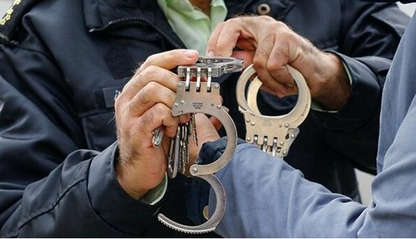 درگیری قاچاقچیان کالا با پلیس در لامرد