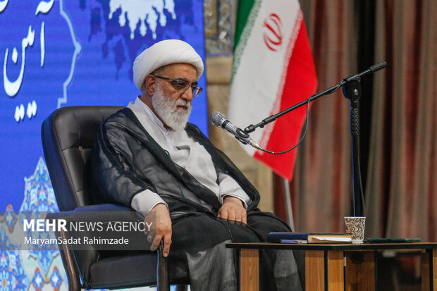 «حوزه علمیه» ستون فقرات اسلام و ثمره انقلاب اسلامی