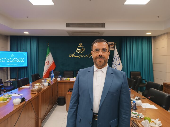 استاندار فارس:راه‌آهن شیراز-بوشهر بر اساس مدلی‌ نوین تأمین مالی می‌شود