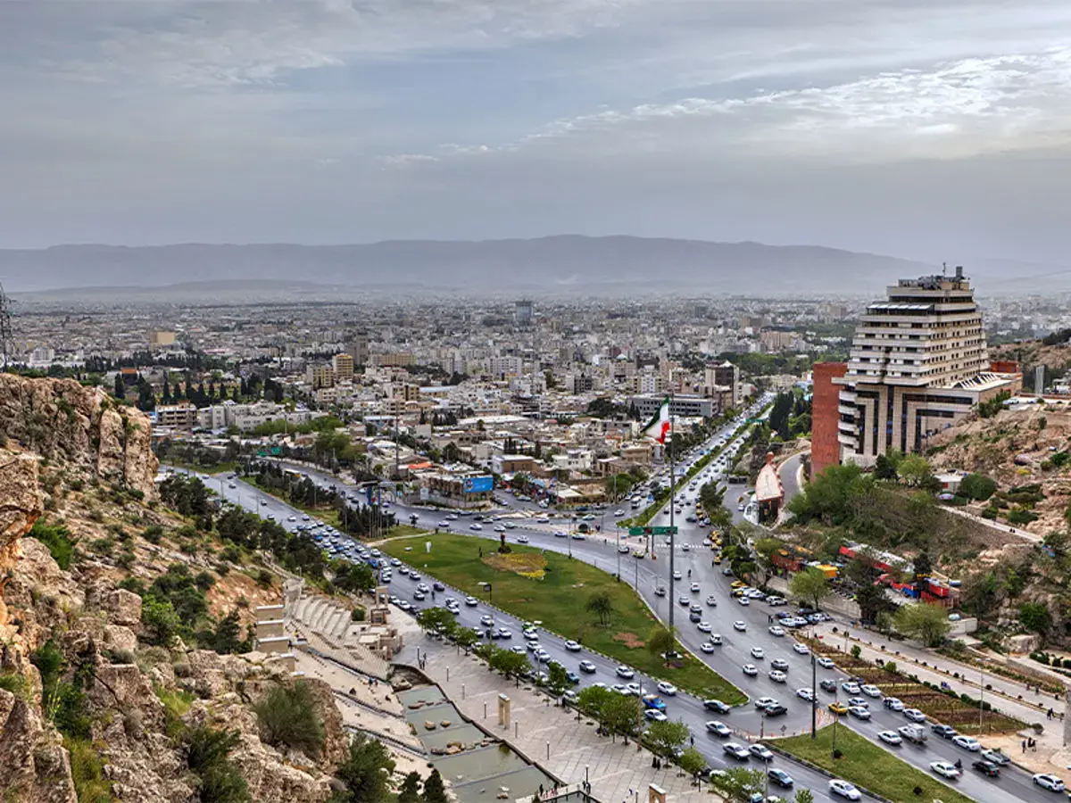 شیراز گران مدیریت می‌شود؟؛ هیچ پروژه‌ای در شهر متوقف نشده است!