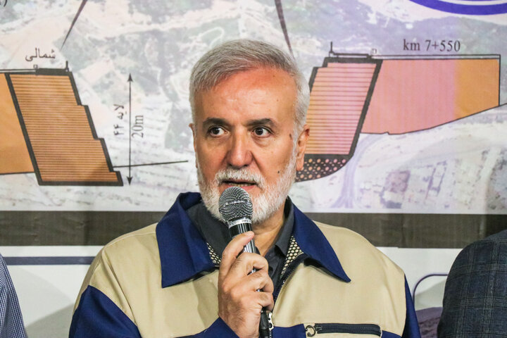 اسدی: میدان‌های تاریخی نقاره‌خانه و توپخانه شیراز احیا می‌شود