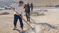 کاشت ۵۵۰ نهال بادام کوهی در آباده