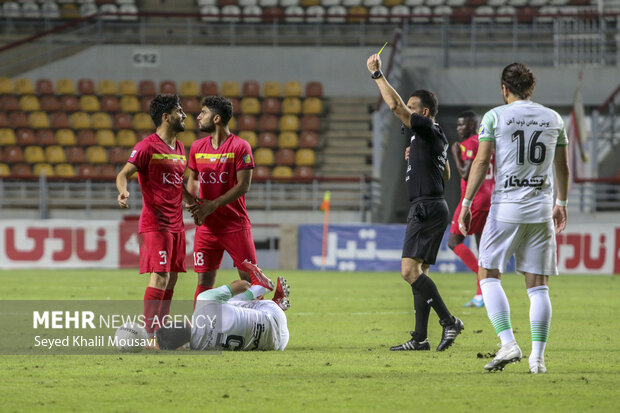 VAR گل فولاد را مردود اعلام کرد؛ قادری ذوب‌آهن را پیش انداخت