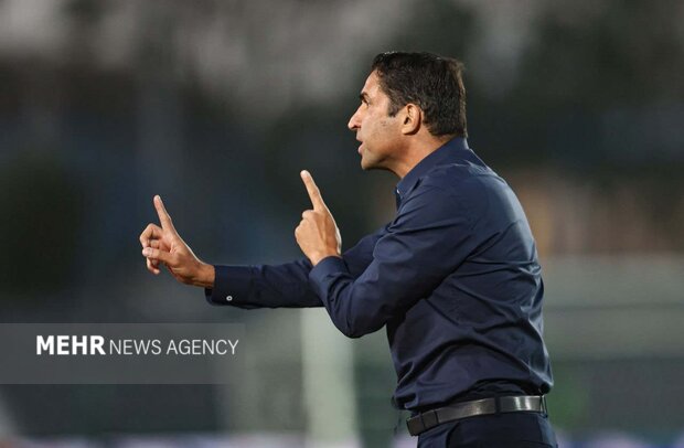واکنش وحید هاشمیان به خداحافظی‌اش از پرسپولیس پس از بردن ذوب‌آهن