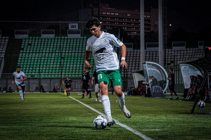 تساوی بدون گل در نیمه اول بازی ذوب‌آهن و ملوان