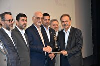 استاد دانشگاه شیراز، برگزیده صنعت فولاد کشور