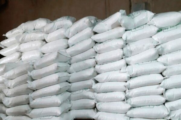 ۱۰ تن کود شیمیایی و مکمل تغذیه‌ای گیاهی غیرمجاز در شیراز کشف شد