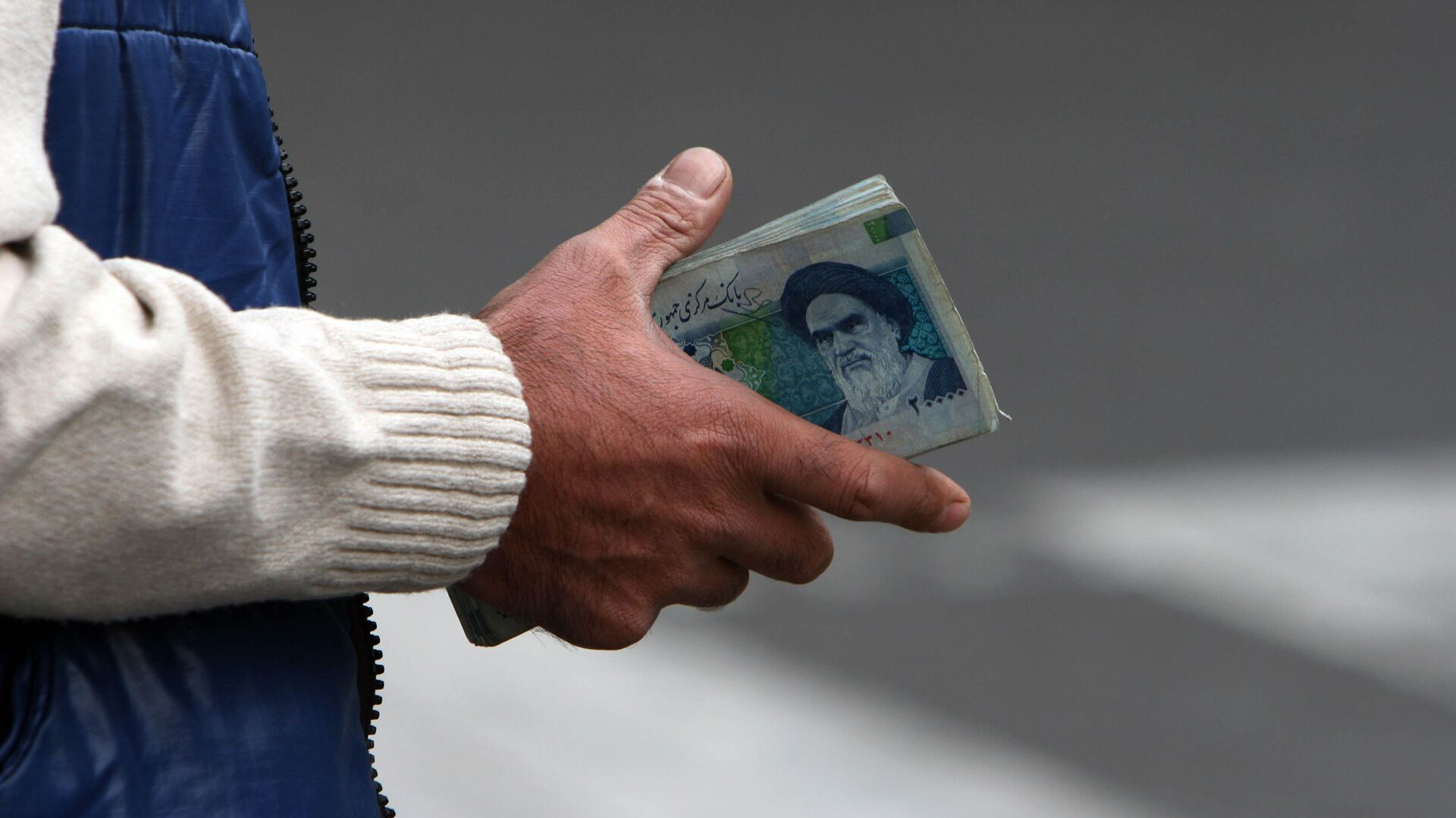 سرمقاله دنیای اقتصاد/ علل شکست سیاست‌های اقتصادی