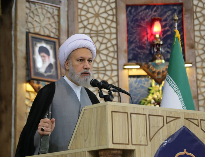 آیت الله دژکام: اعتماد به غرب جز پشیمانی نتیجه‌ای ندارد