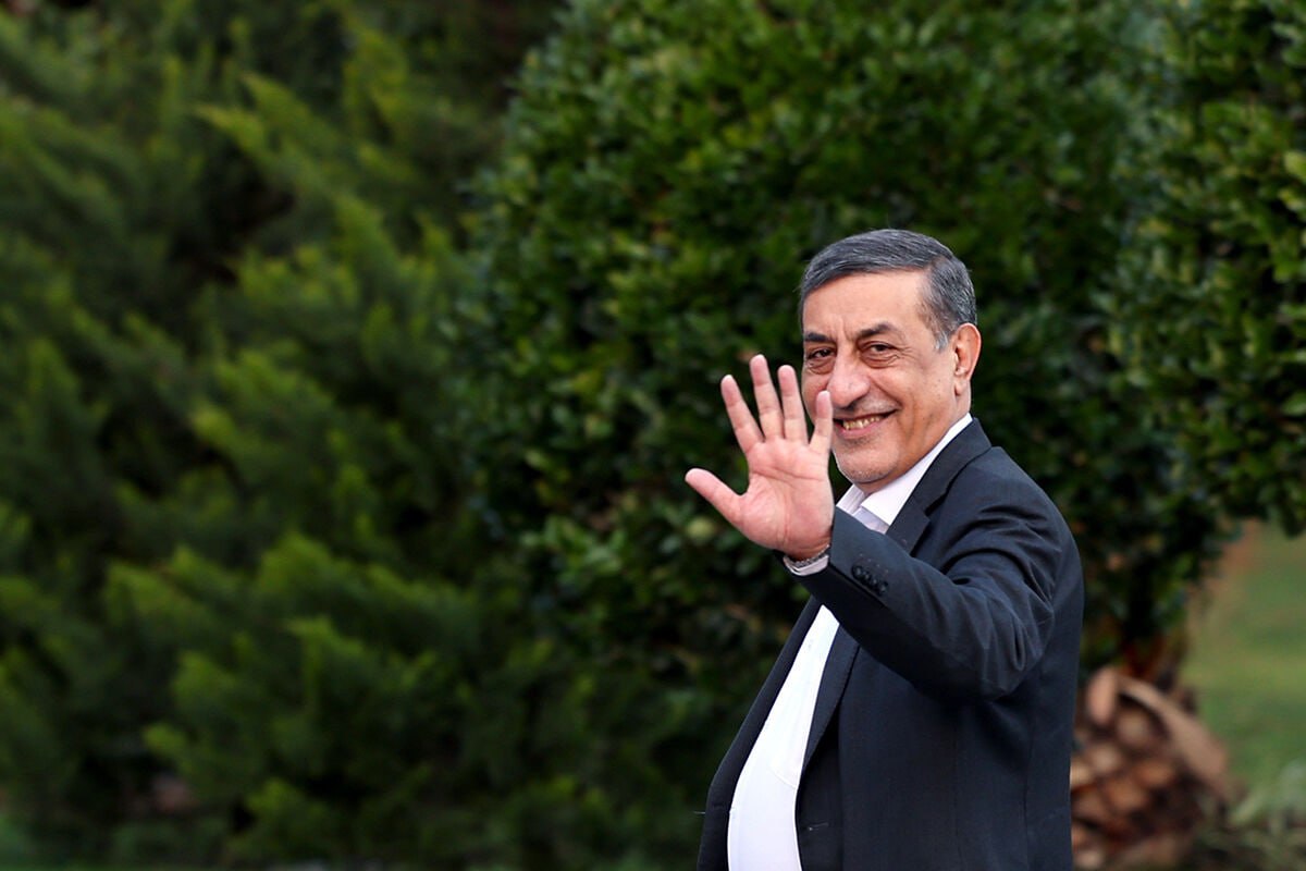 معاون اجرایی رئیس‌جمهور: برق و گاز و بنزین باید گران شوند