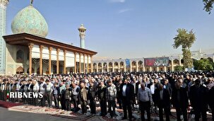 اقامه نماز باران در حرم شاهچراغ