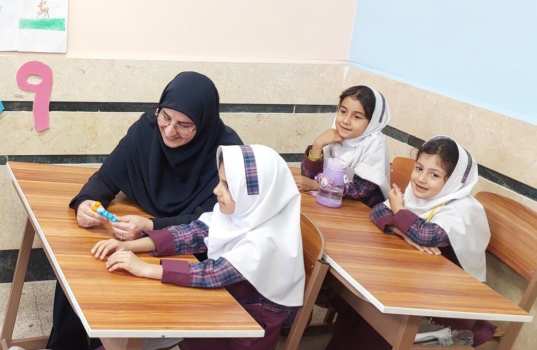 مدیون معلمان ابتدایی هستیم؛ موفقیت دانش‌آموزان مرهون تلاش شماست