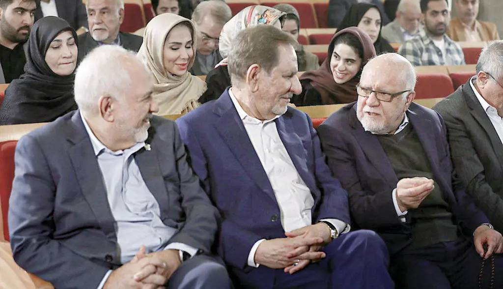 روایت ژنرال‌های خانه‌نشین از «انحراف در ریل توسعه»