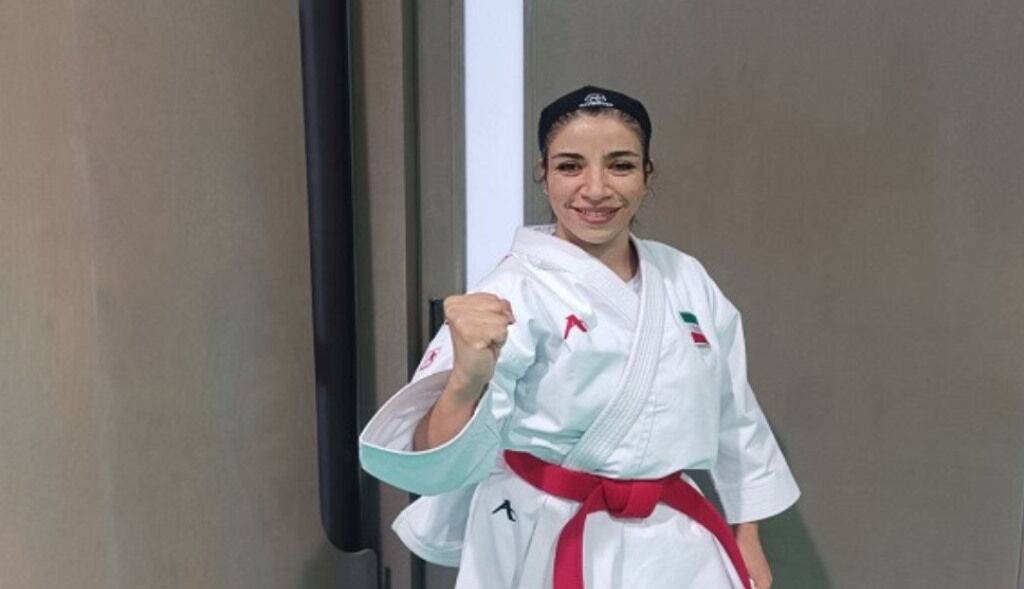 بانوی کاراته‌کای مرودشتی ۲ نشان نقره المپیک ناشنوایان را کسب کرد