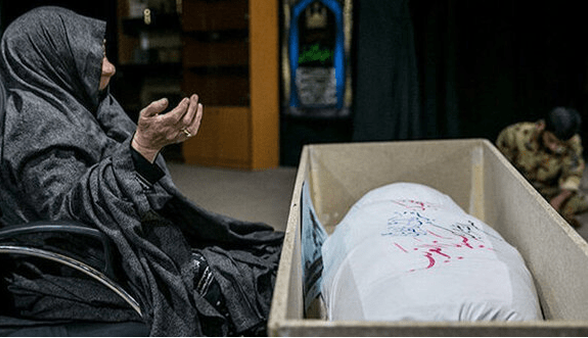 مادر شهیدان والامقام حمیدرضا و مجید مجیدی به فرزندان شهیدش پیوست