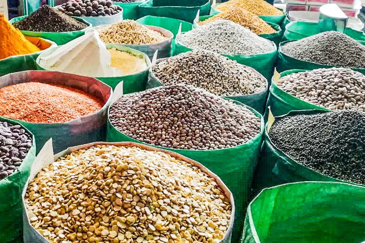 اختلاف قیمت ۳۲ درصدی حبوبات در میادین نسبت به سطح شهر