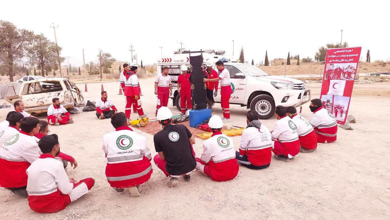 برگزاری دوره جست‌و‌جو و نجات در حوادث جاده‌ای در سروستان