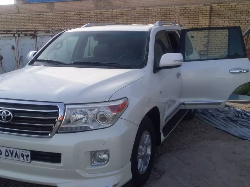 کشف لندکروز‌های ۱۳۰ میلیاردی مسروقه در شیراز