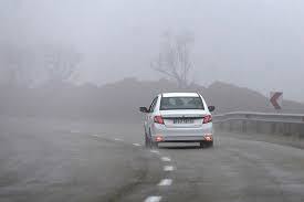 مه‌گرفتگی در برخی جاده‌های فارس