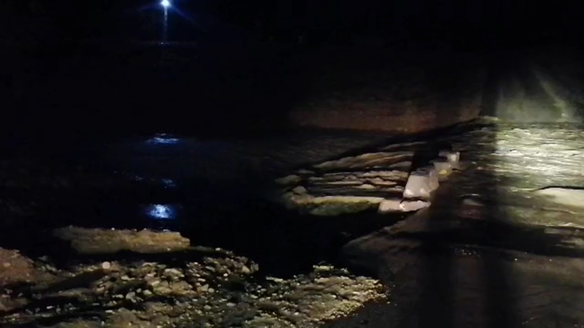 جان باختن ۲ جوان در سیلاب لارستان