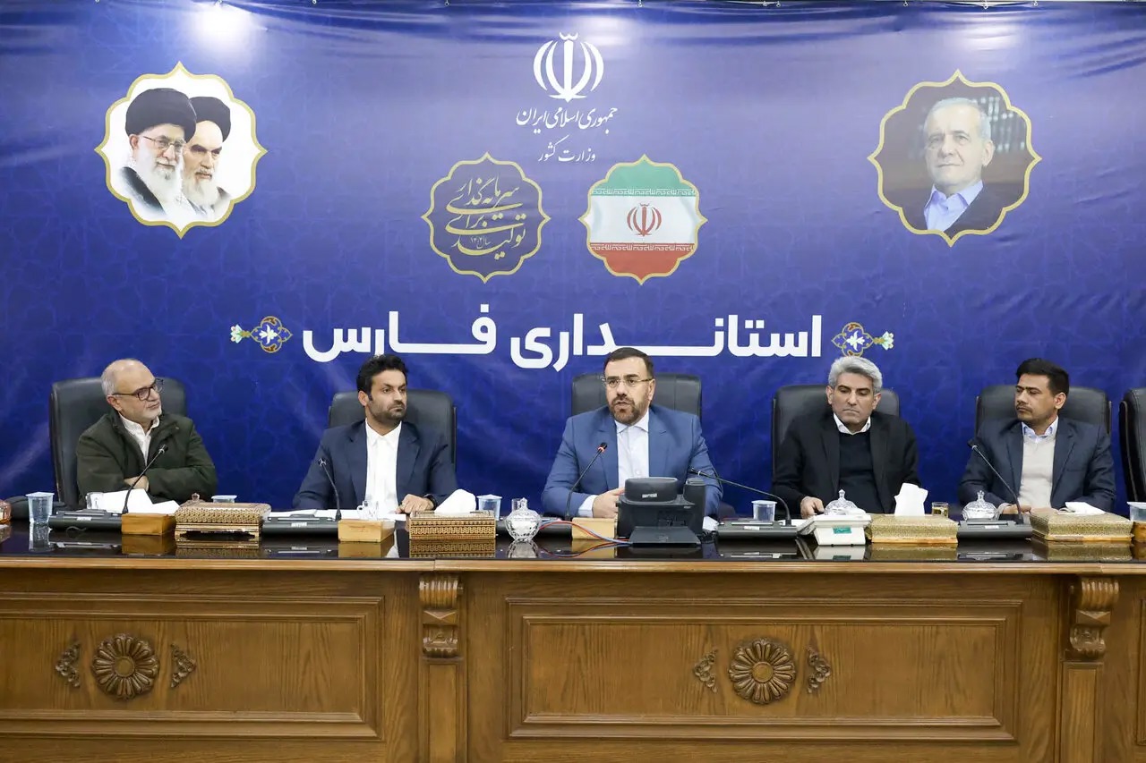 استاندار فارس: اطلاع‌رسانی شفاف بخشی جدایی‌ناپذیر از مدیریت است