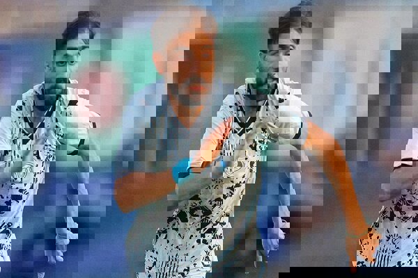 تنها مصدوم استقلال مقابل المحرق مشخص شد