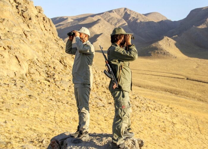 زخمی شدن دو محیط بان در درگیری مسلحانه با شکارچیان