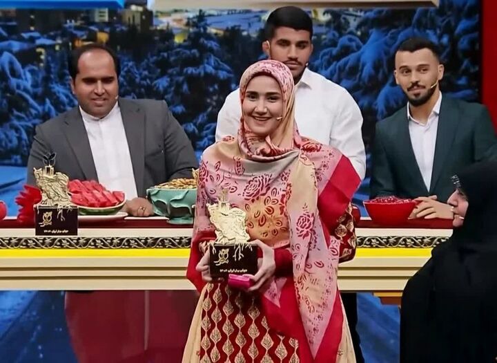 بانوی فارسی برگزیده جایزه ملی جوان سال