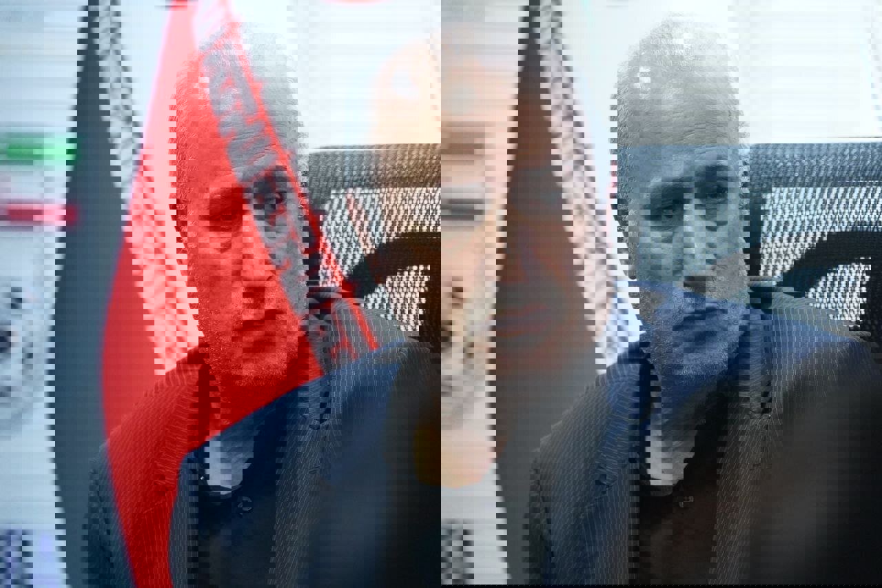 تاج: فدراسیون فوتبال با نمادهای رنگین‌کمانی در بازی تیم ملی مخالف است