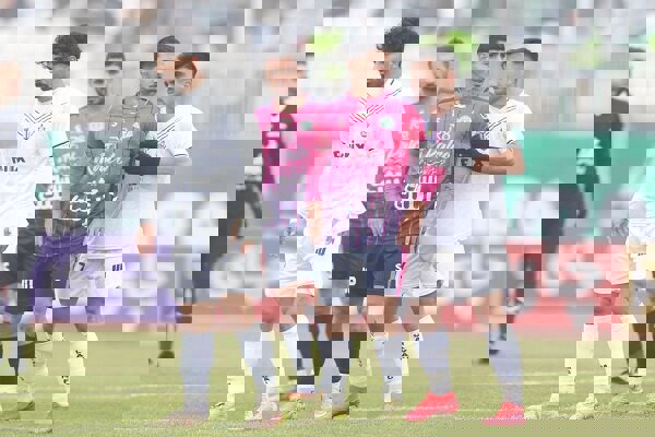 دشت سه امتیازی ملوان از اراک/ ناکامی شاگردان حسینی در خانه