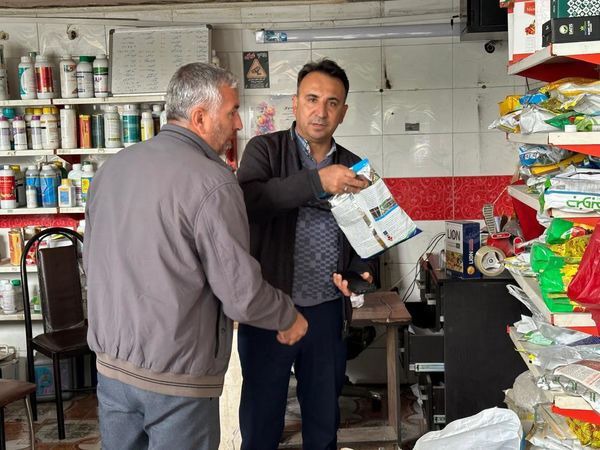 نظارت بر فروشگاه‌های عرضه آفت‌کش‌های گیاهی در فارس