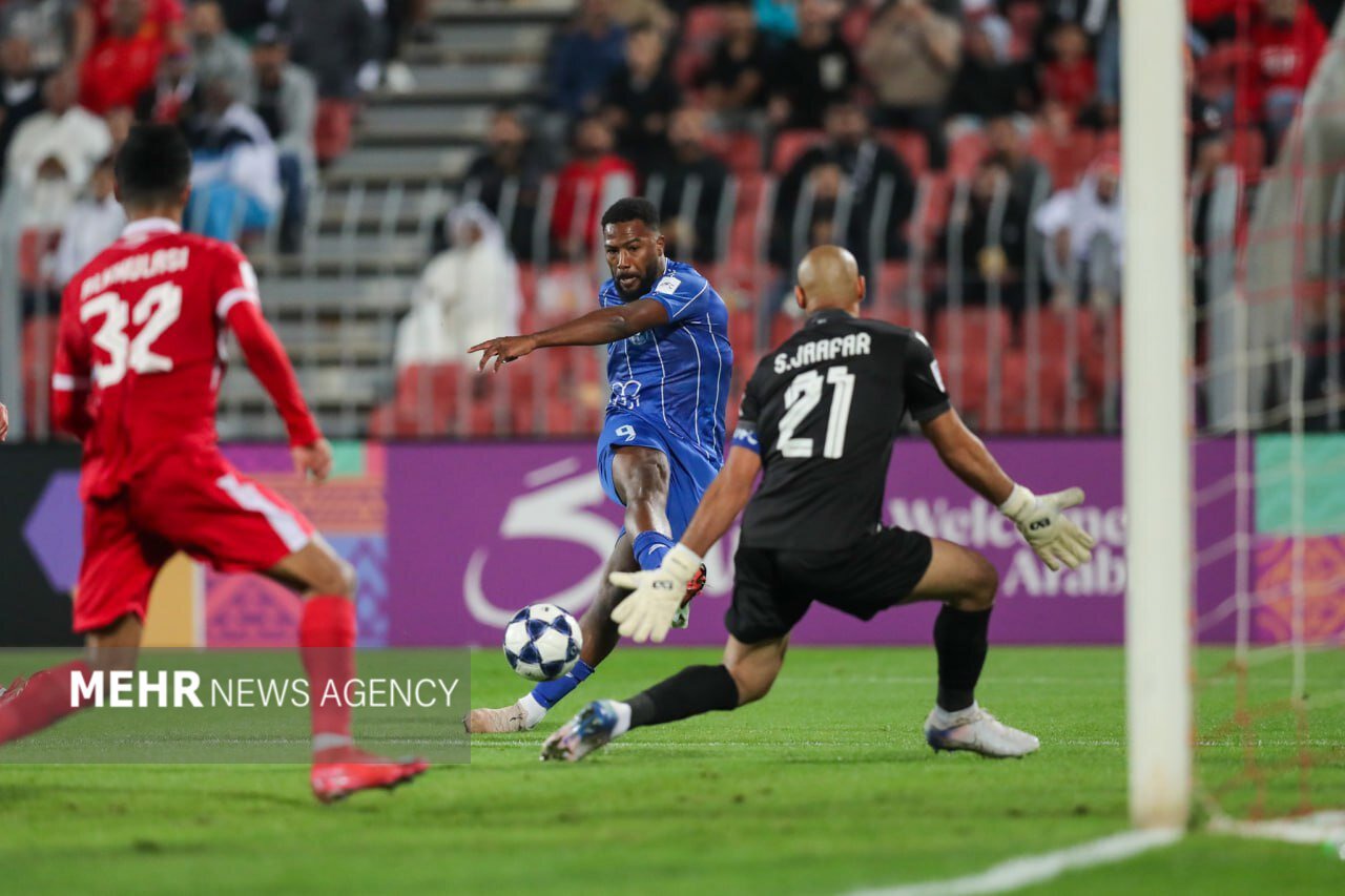 حاجیلو: استقلال اسیر چند دلال شد/ نقاط ضعف تیم ساپینتو مشخص است