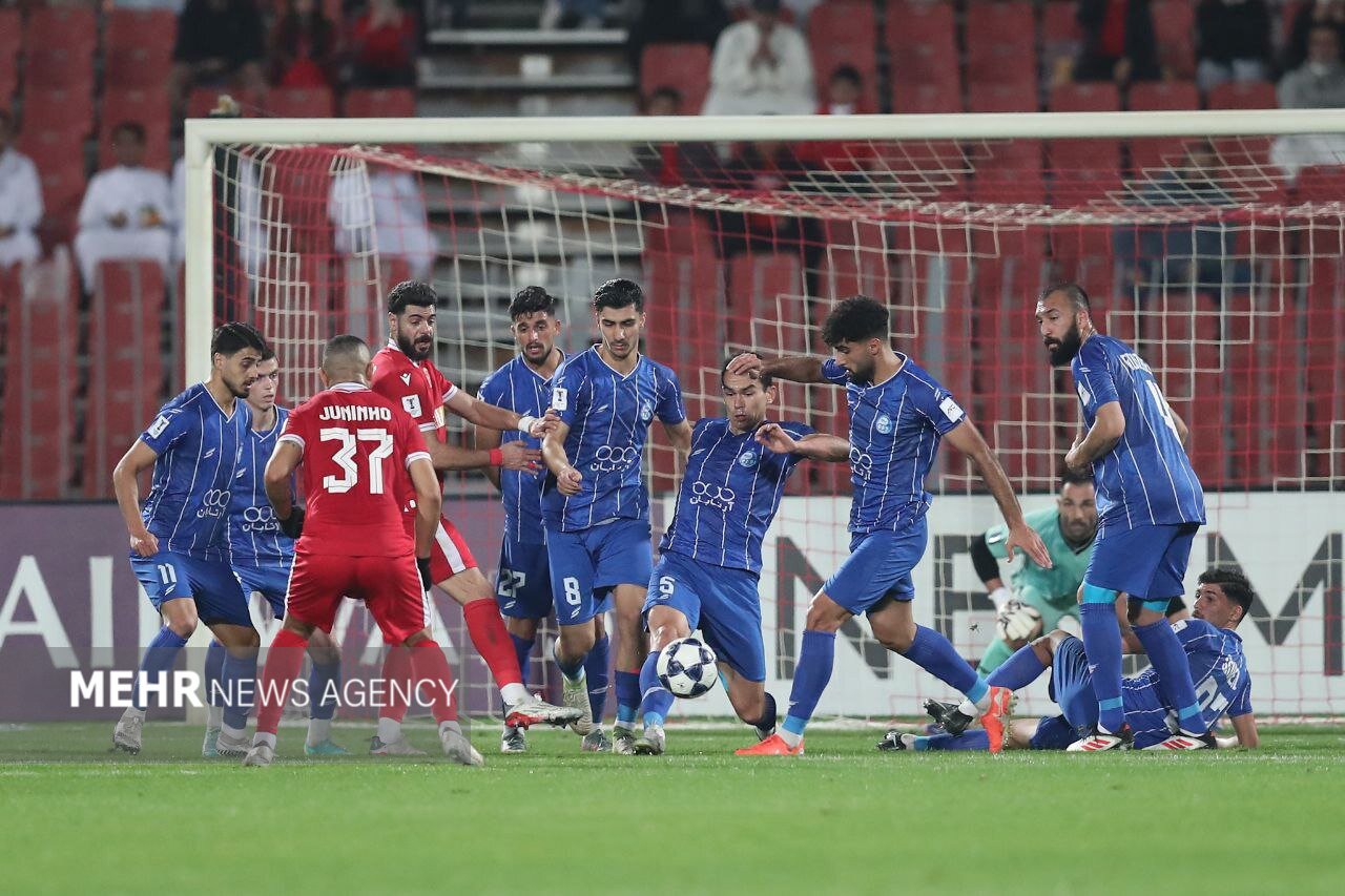 ۴ بازیکن از لیست استقلال خط خوردند