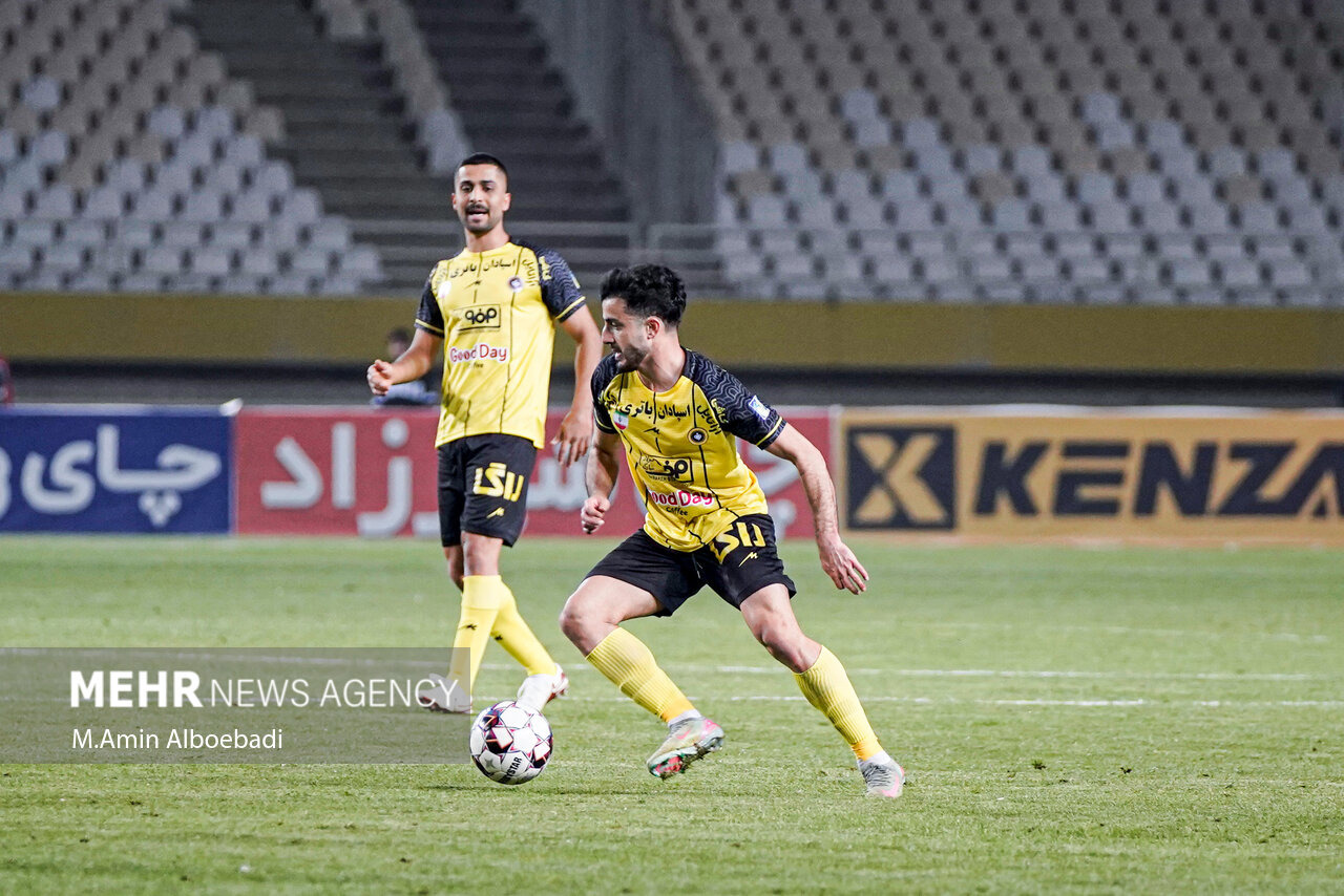 قهرمانی نیم‌فصل نصیب سپاهانی‌ها شد