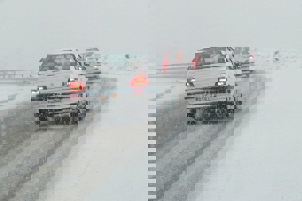 غلامی: مسیرهای گردشگری سپیدان به علت کولاک برف مسدود شد