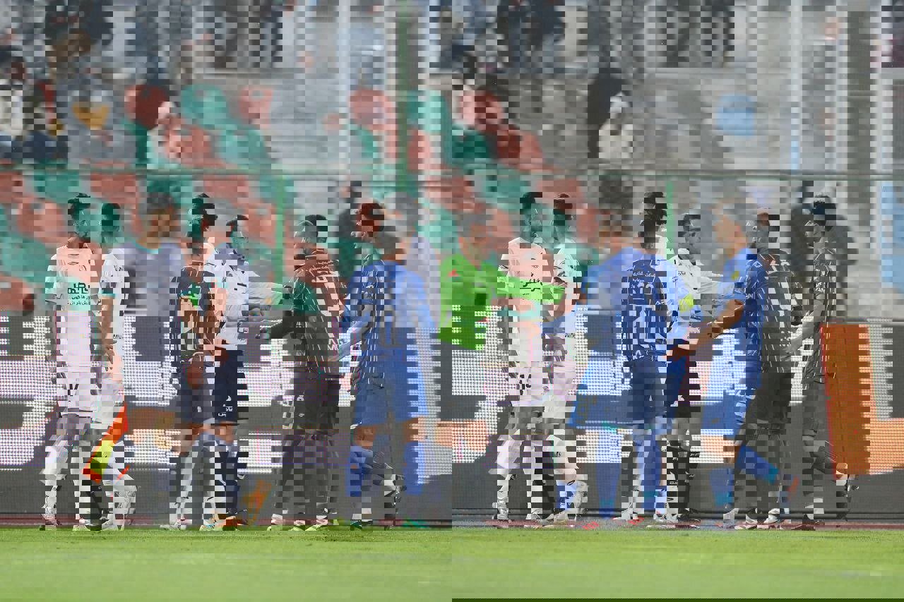 پنالتی استقلال مقابل گل گهر سوخت؟